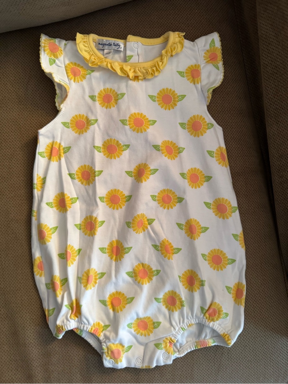 Magnolia Baby Sunflower bubble size 24m